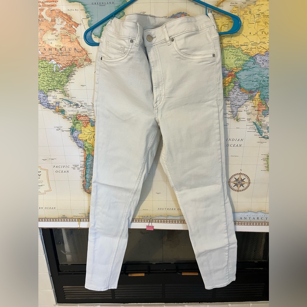 Women’s Lightly Used White Pants 40